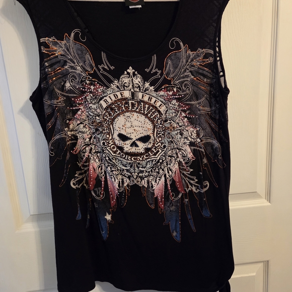 Black Graphic Sleeveless Top - Picture 1 of 4